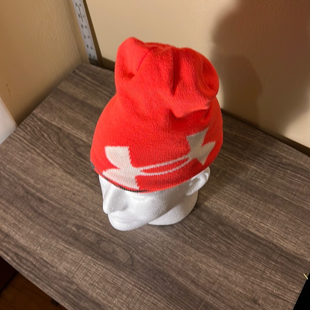 Under Armour Girls Reversible Logo Beanie Pink